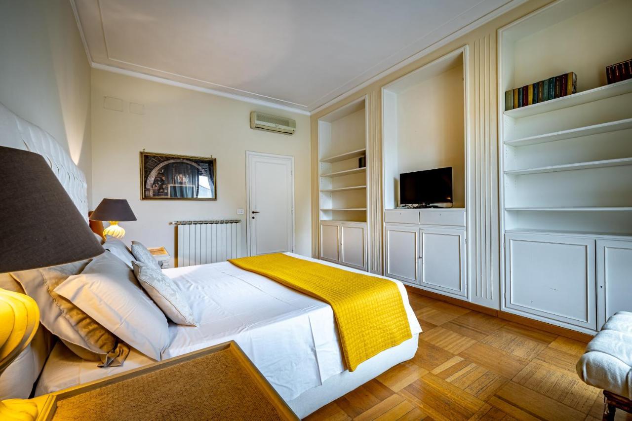 Yid D'Azeglio Luxury Apartment With Parking Florence Exterior photo
