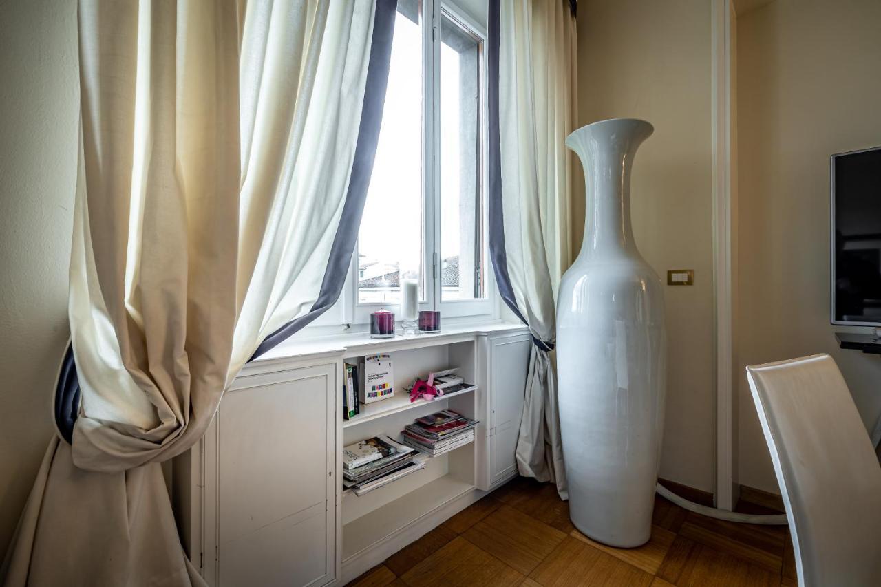 Yid D'Azeglio Luxury Apartment With Parking Florence Exterior photo