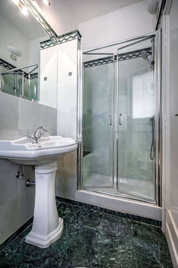 Yid D'Azeglio Luxury Apartment With Parking Florence Exterior photo